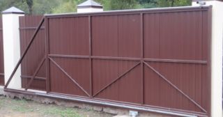 Купить откатные ворота из профнастила Саров, цена от 1797 руб.