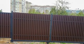 Купить распашные ворота из штакетника Саров, цена от 2801 руб.